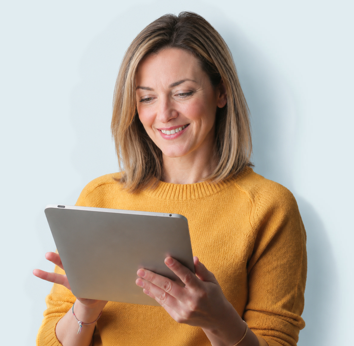Frau mit Tablet 1176x1148